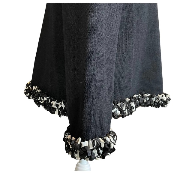 JSS Women's Black and White Luxury Button Down Sweater/Top - Picture 5 of 9